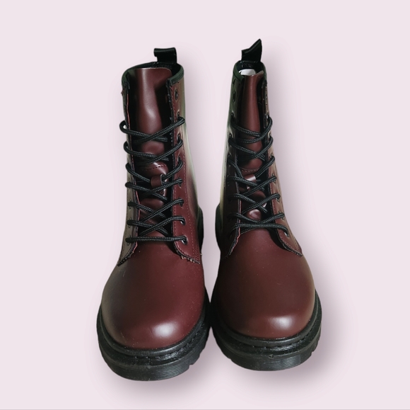 Combat Boots - 8 - Picture 2 of 7